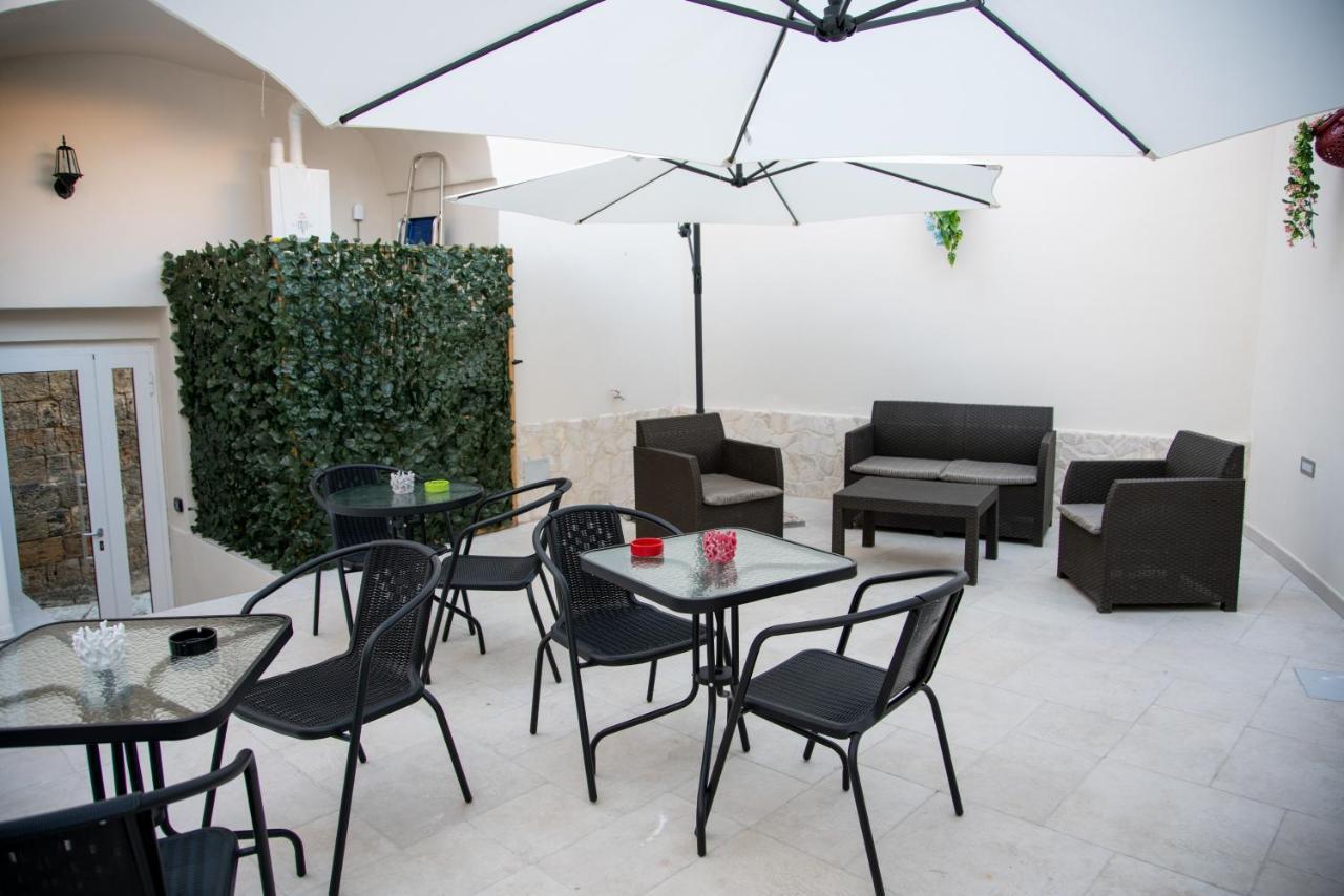 Camera Doppia Letti Singoli Senza Finestra Dimora Guerrieri Apartment บรินดิซิ ภายนอก รูปภาพ